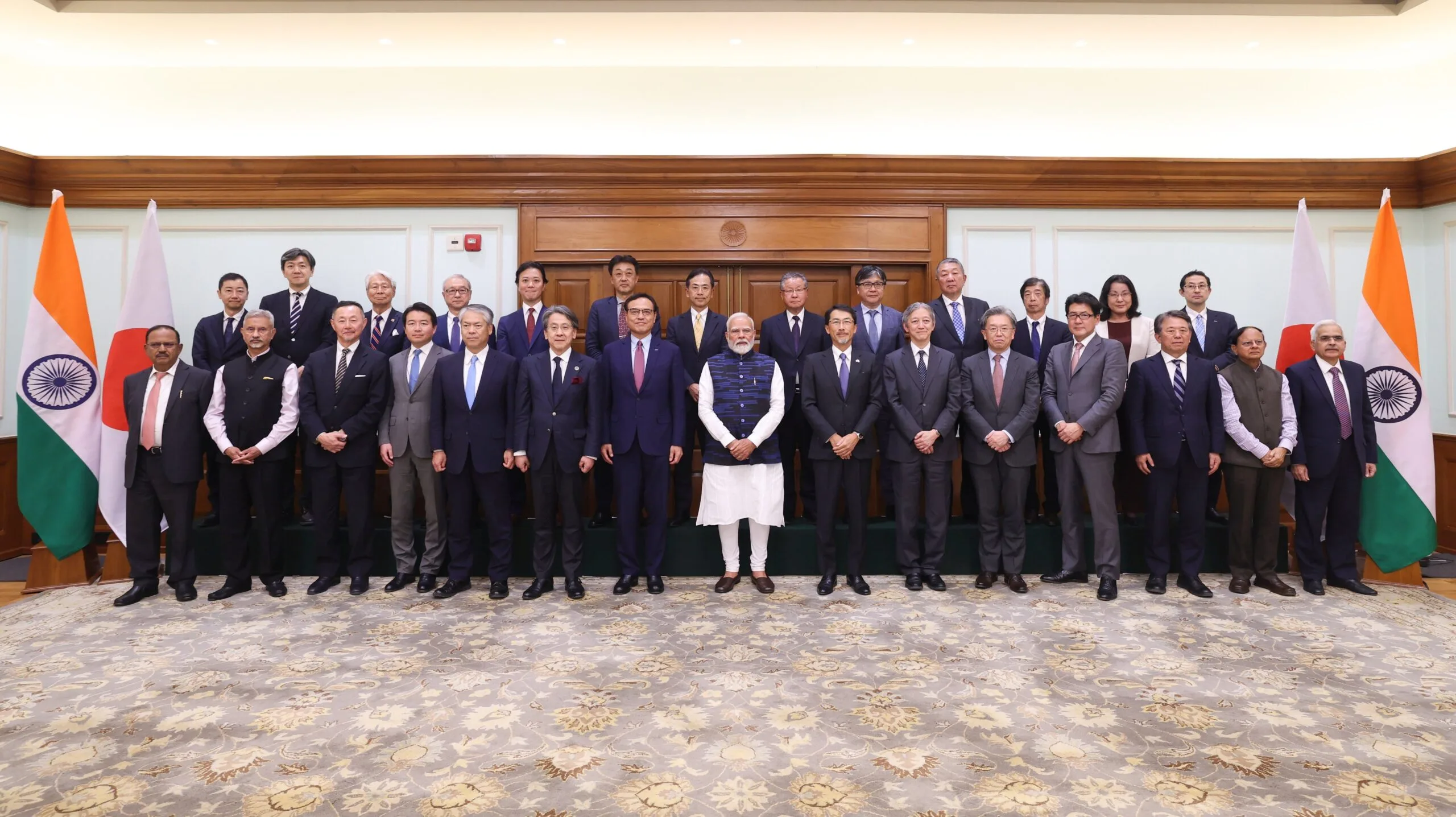 PM Modi Meets Japan’s Keizai Doyukai Delegation: Key Focus on AI, Defense, and Viksit Bharat 2047